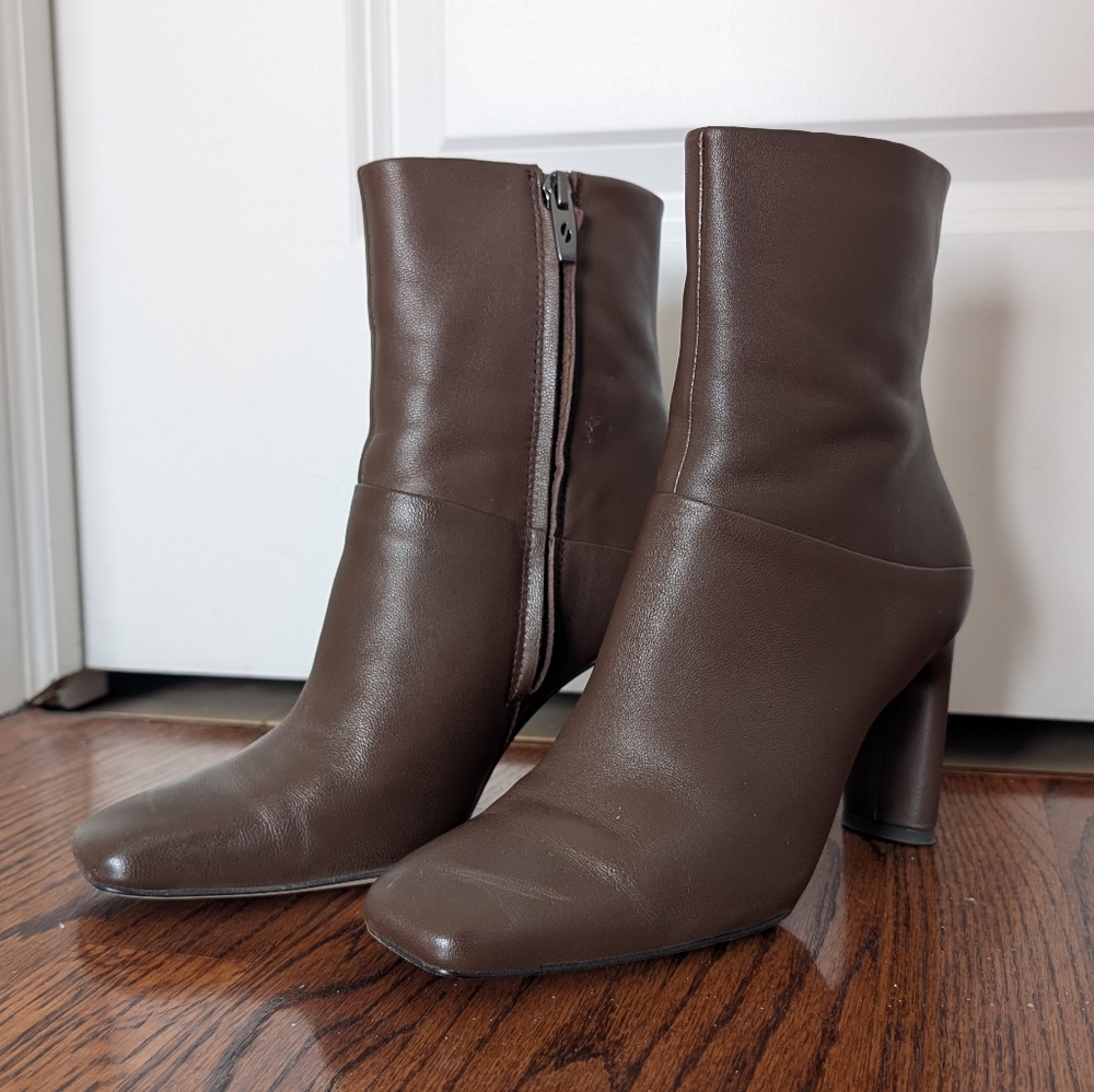 Franco Sarto Flexa Ankle Bootie sz 6.5 brown worn once